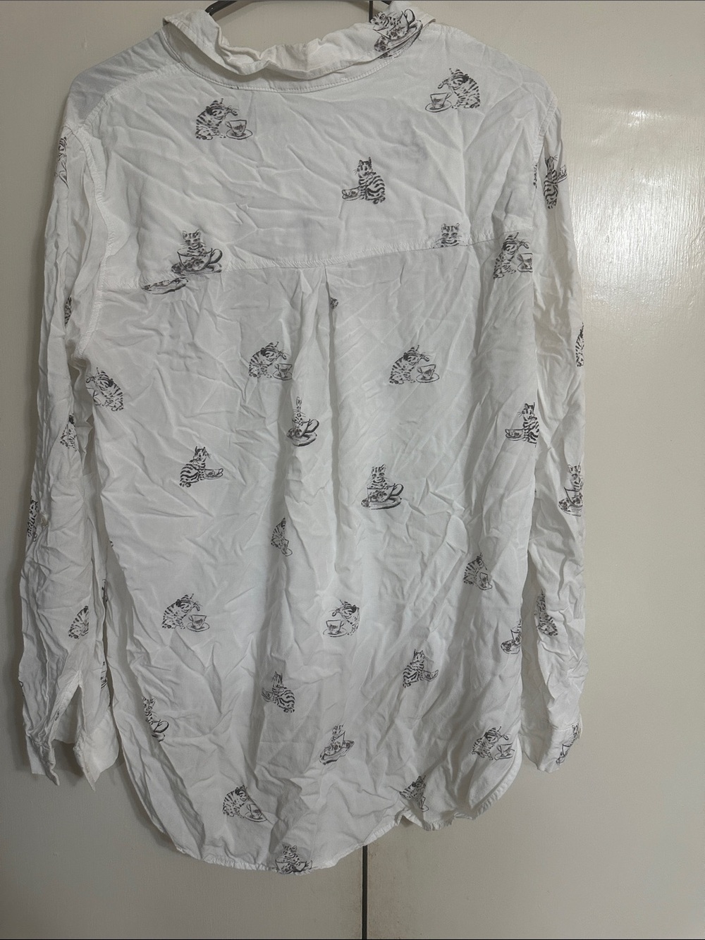 Jane and Delancey White Button-Down Shirt with Black Print - Picture 4 of 4